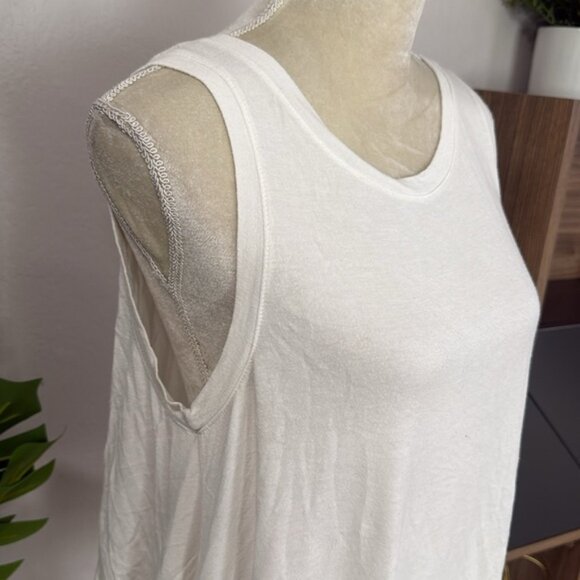 Brandy Melville open back tank White Sleeveless Women's Top - Picture 4 of 5